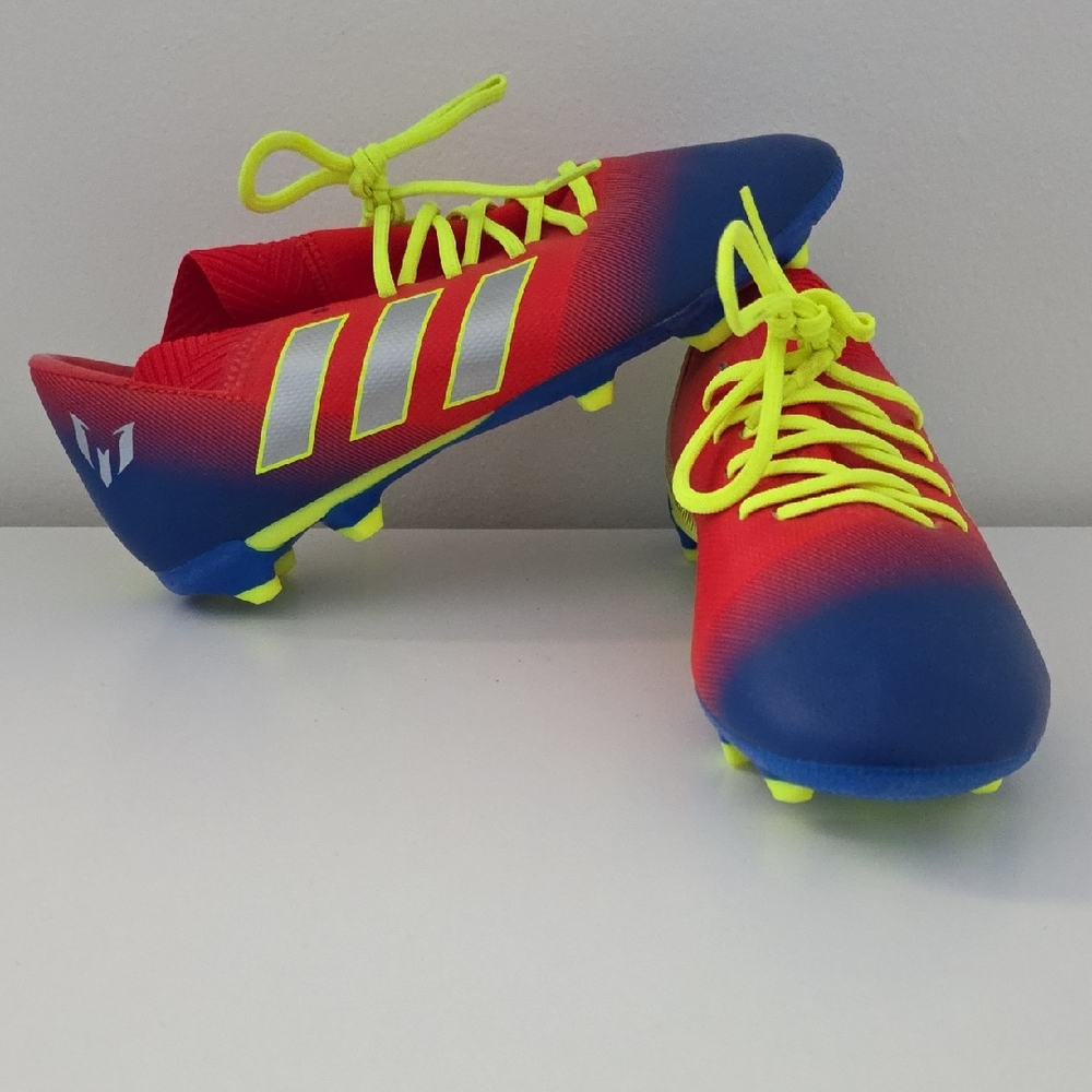 Adidas Messi Cleats Size 4.5 Kids